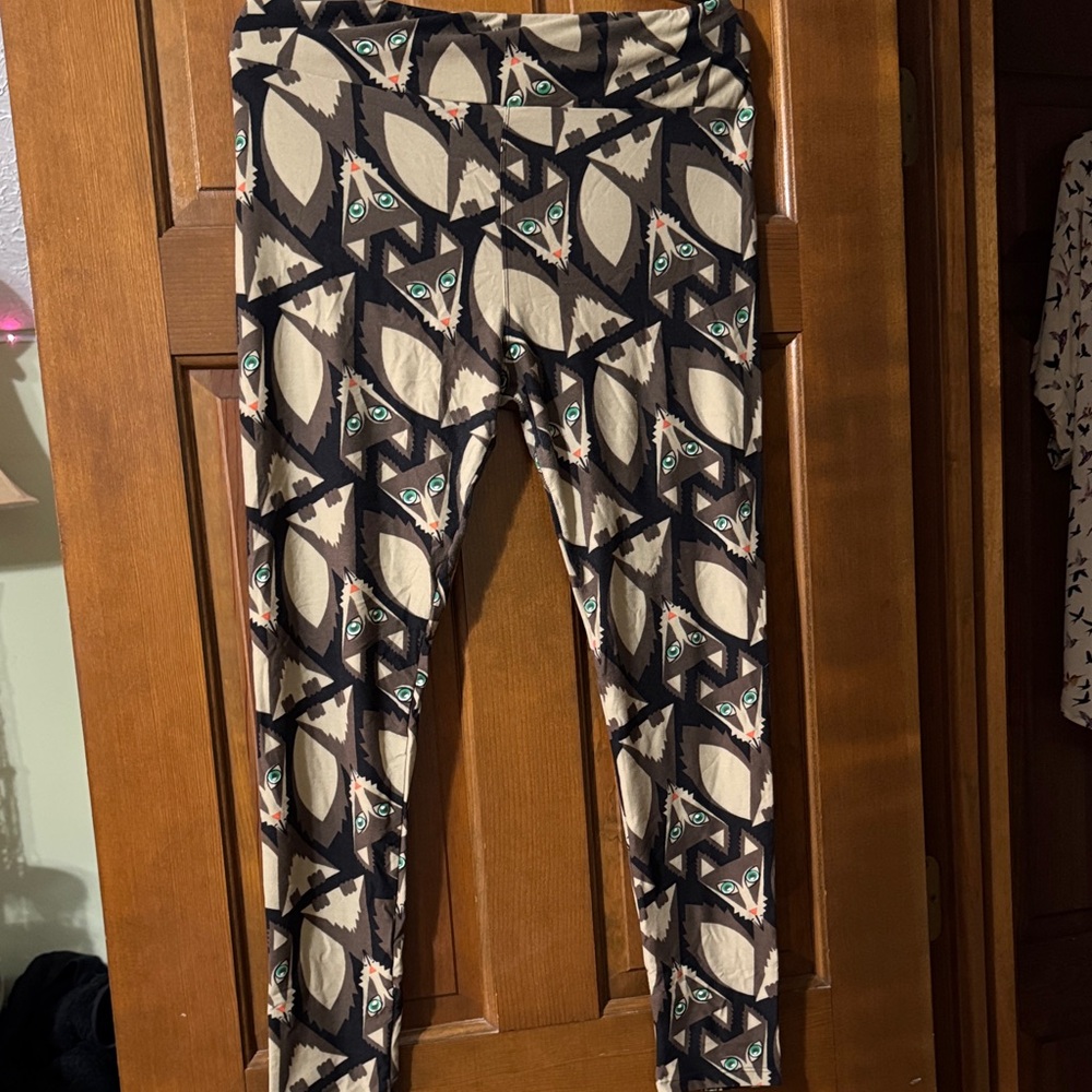 LuLaRoe Geometric Fox Patterned Leggings in Black and Tan